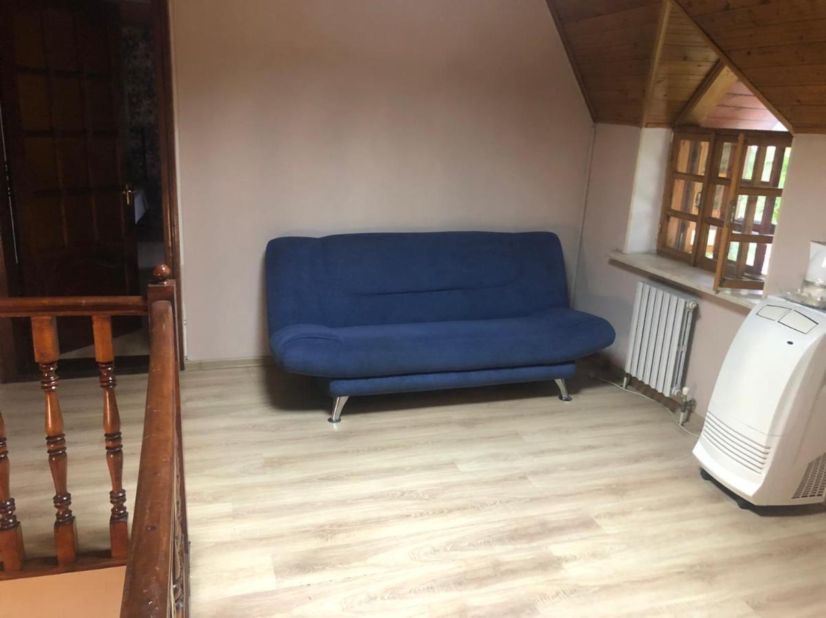Friends Hostel Kiszyniów Zewnętrze zdjęcie
