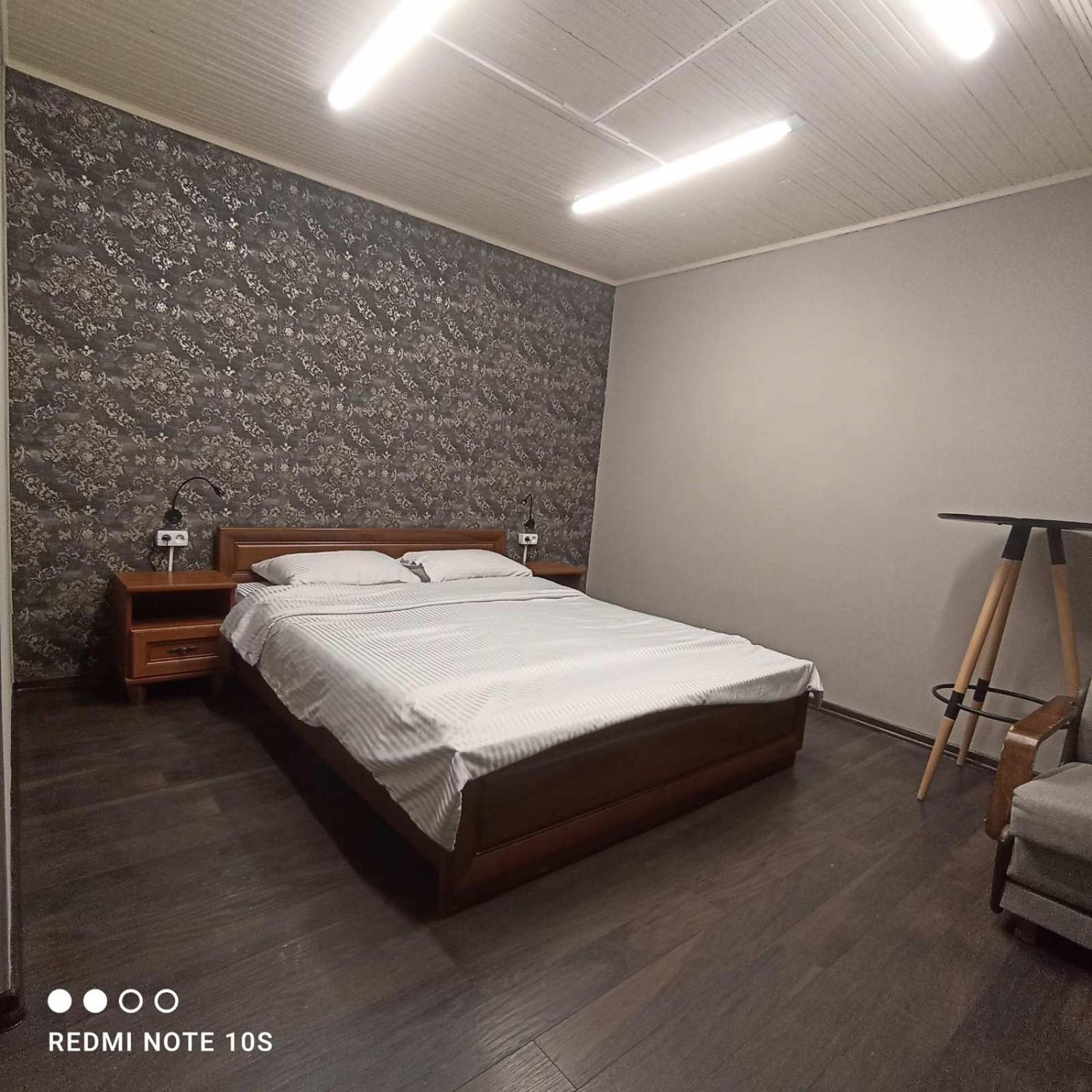 Friends Hostel Kiszyniów Zewnętrze zdjęcie