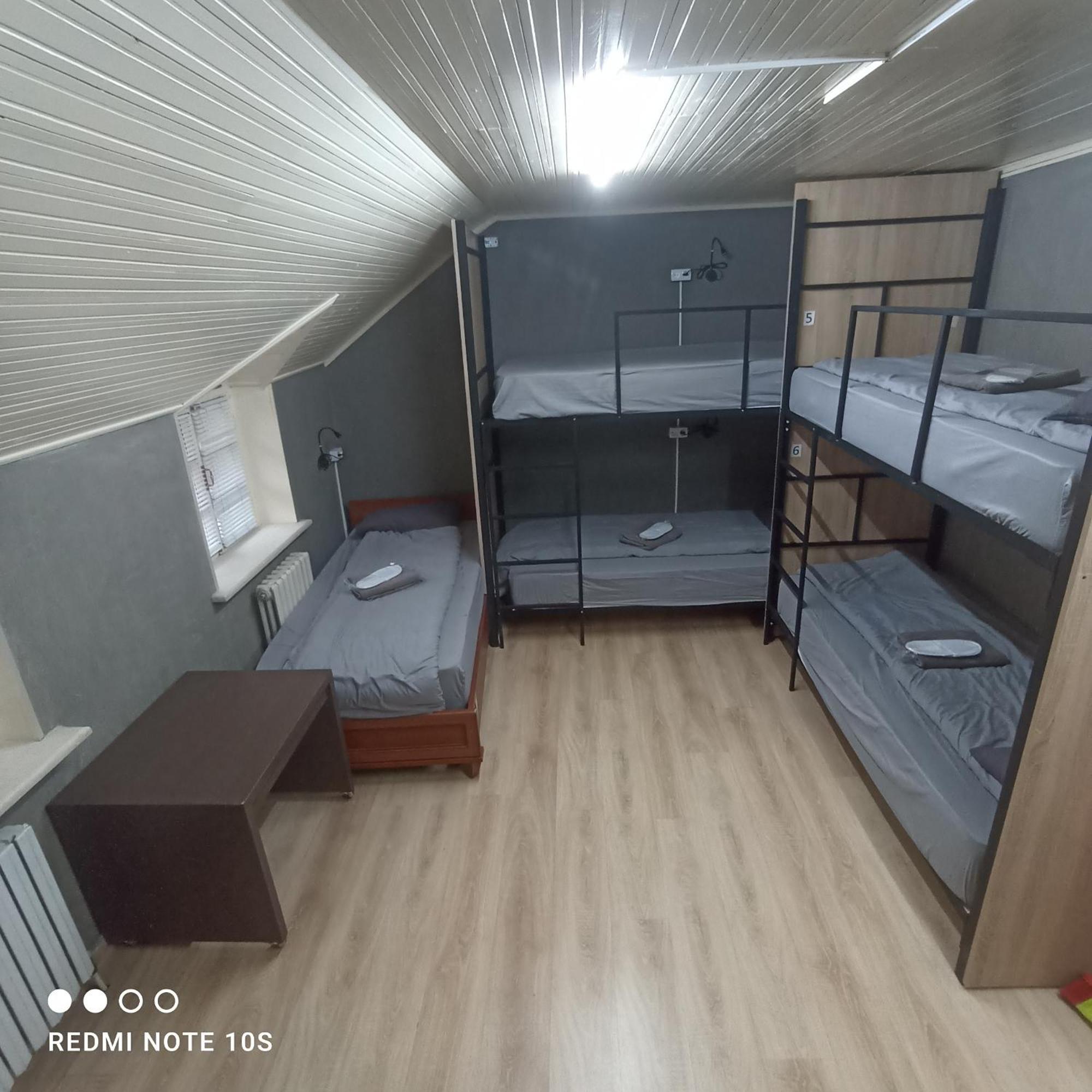 Friends Hostel Kiszyniów Zewnętrze zdjęcie